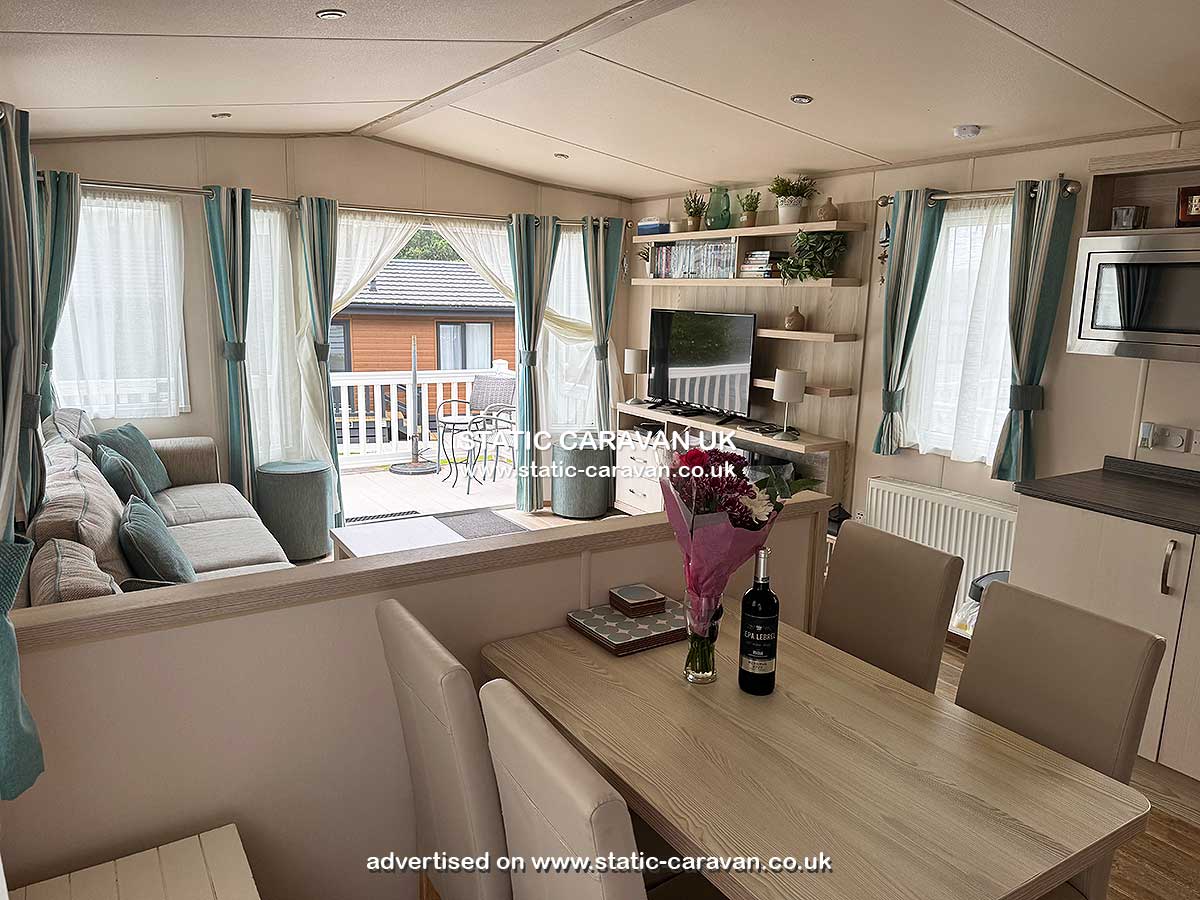 Caravan for hire 22 Seabreeze at Shorefield Country Park, Milford on Sea, Hampshire