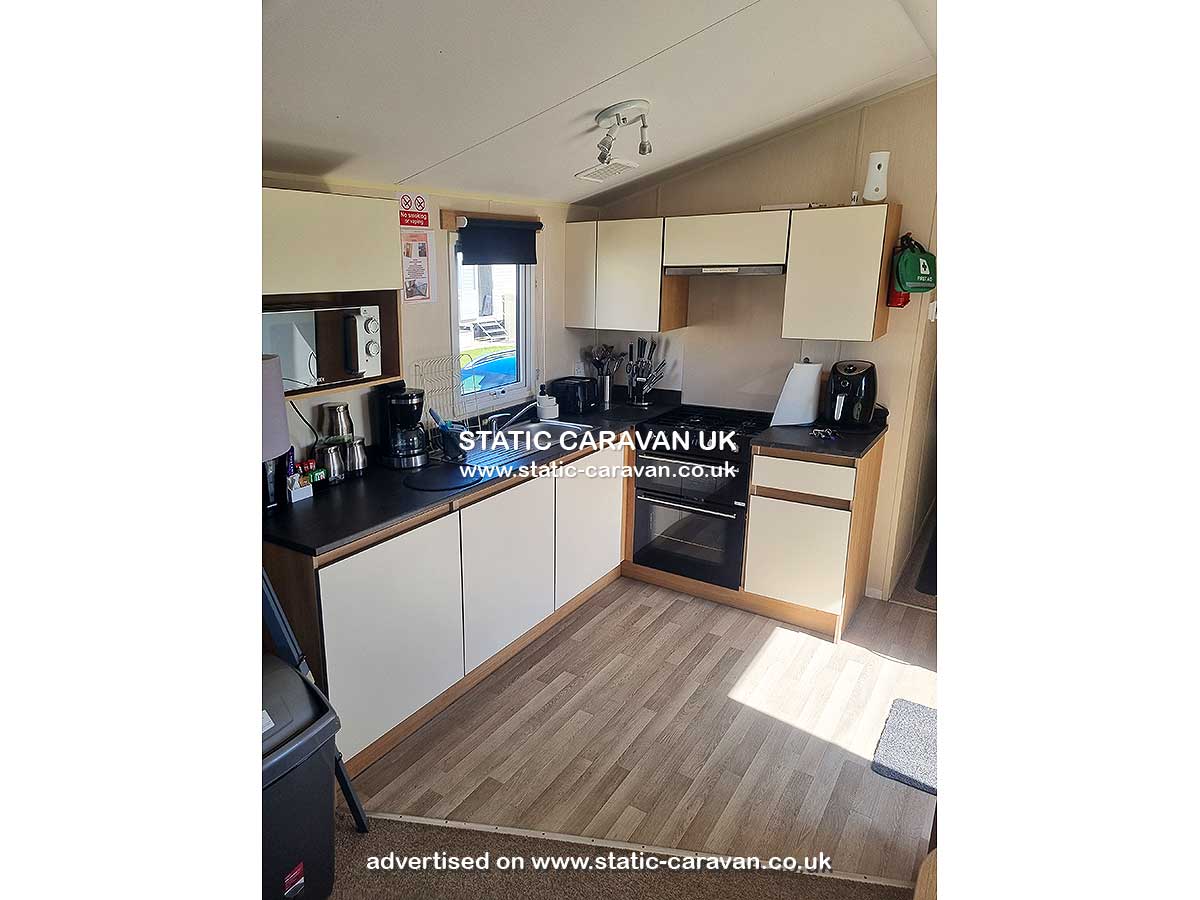 Caravan for hire Birch 69 at Trecco Bay, Porthcawl, Bridgend, South Wales