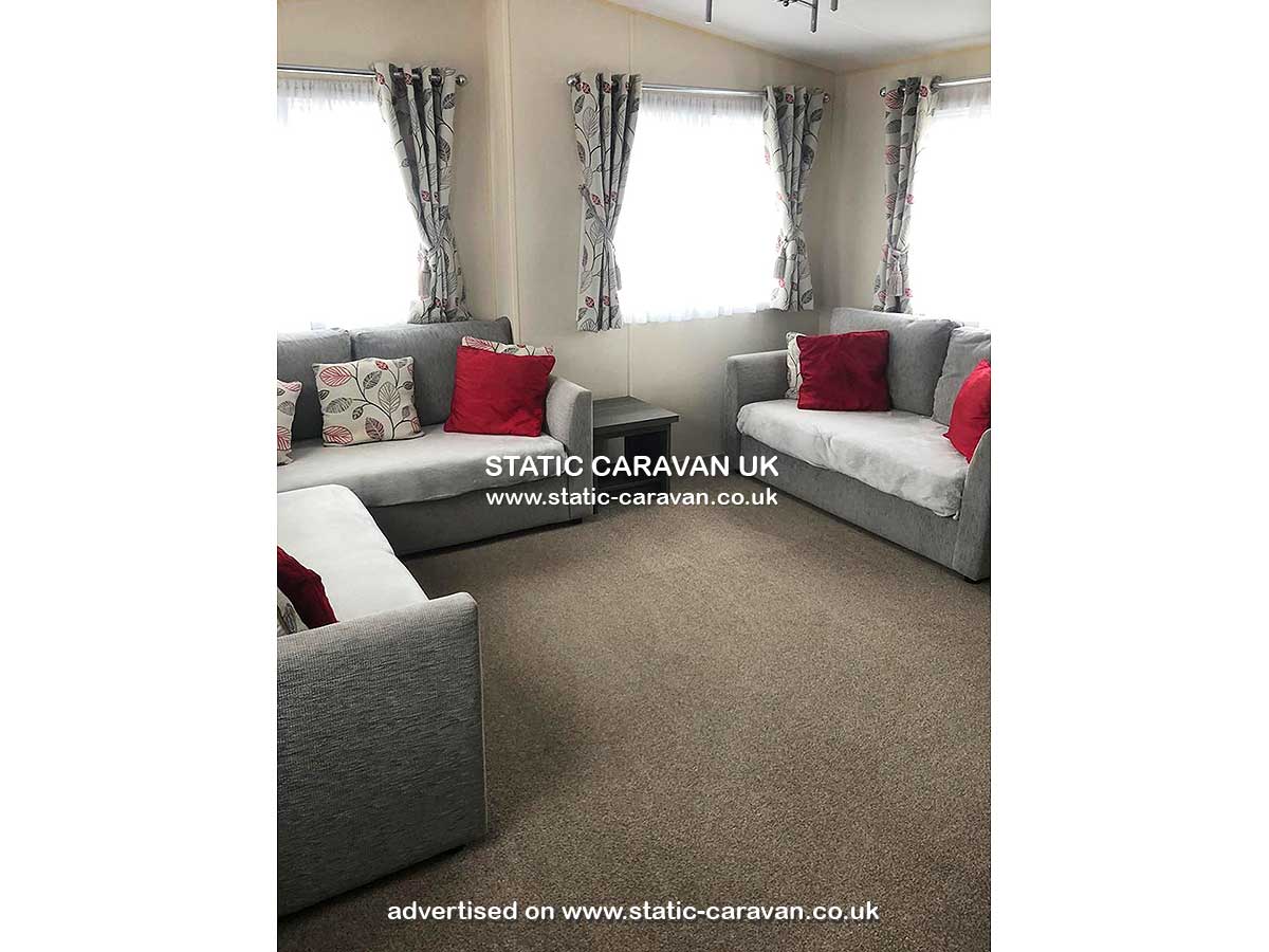 Caravan holiday rental Hedge End at Bowleaze Cove, Weymouth, Dorset