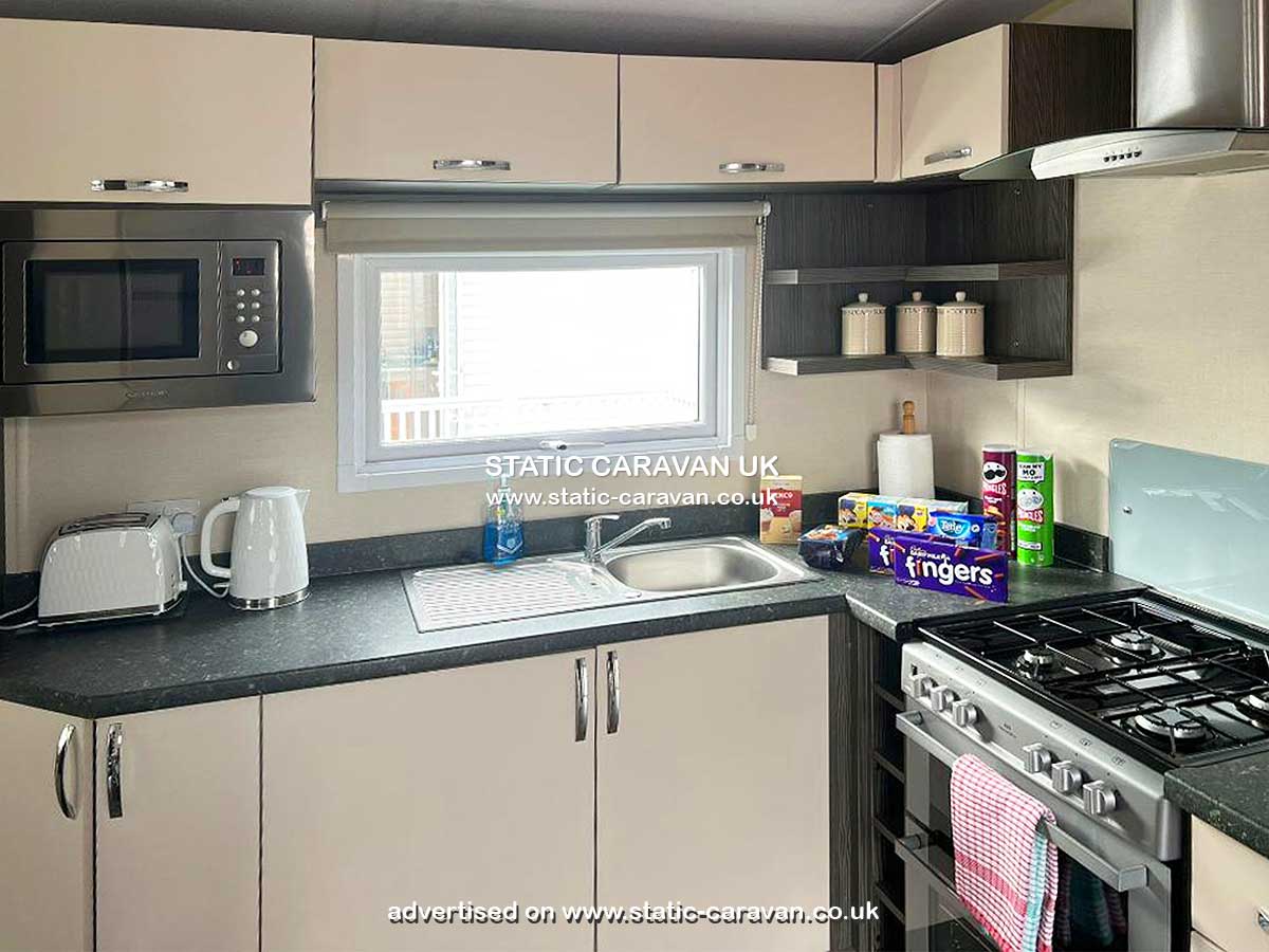 Caravan for hire Hedge End at Bowleaze Cove, Weymouth, Dorset