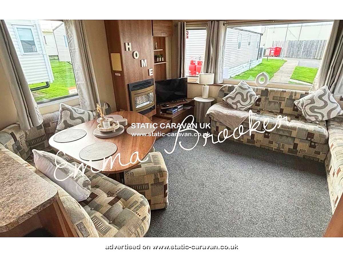 Caravan for hire Lapwing 17 at Cayton Bay, Scarborough, North Yorkshire