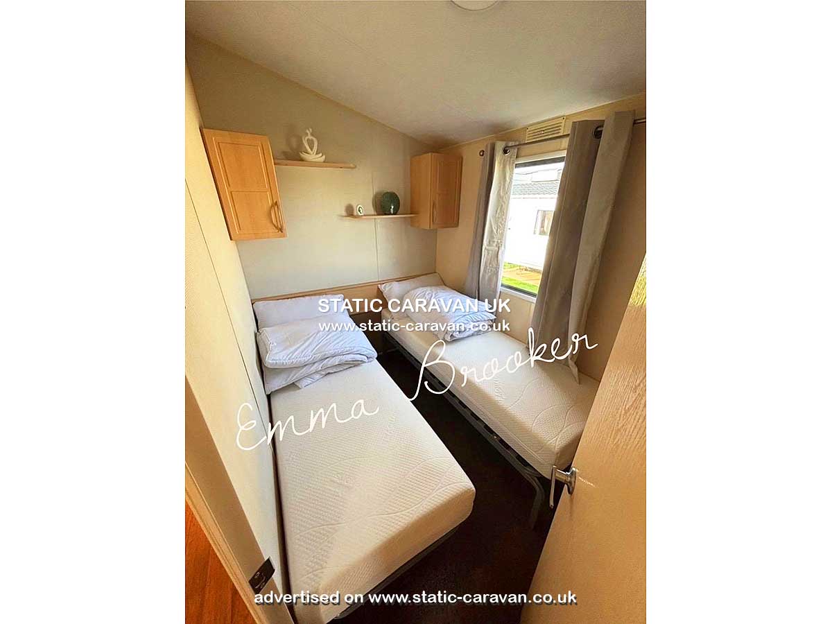 Caravan for hire Lapwing 17 at Cayton Bay, Scarborough, North Yorkshire