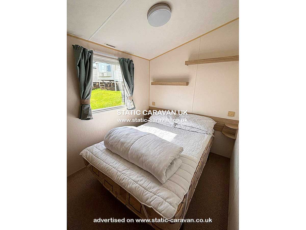 Caravan for hire 32 Karo Place at Devon Cliffs, Sandy Bay, Exmouth, Devon