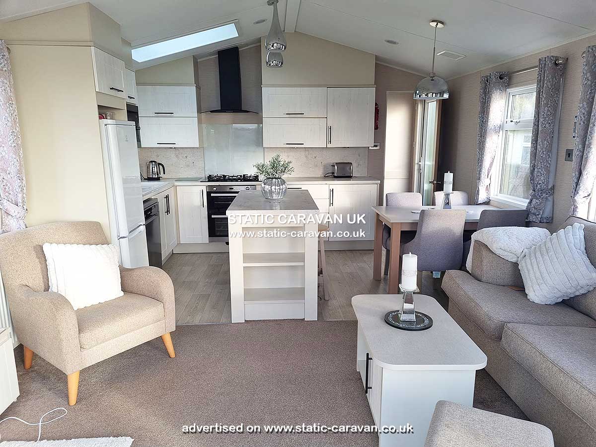 Caravan for hire 605 Atlantic View at Lydstep Beach, Tenby, Pembrokeshire, South Wales