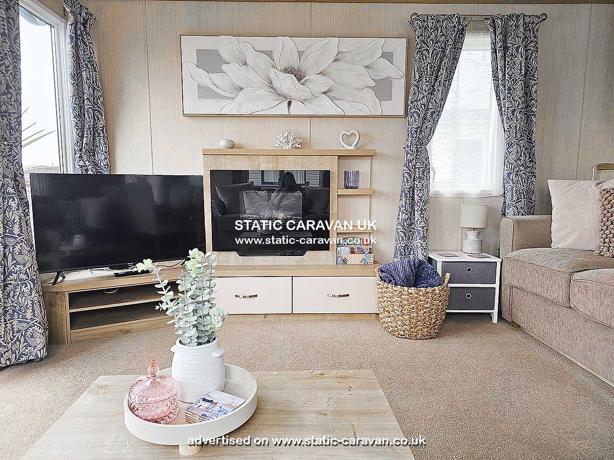 Caravan for hire Cornish Dream at Newperran Holiday Park, Hendra Croft, Goonhaven, Nr Newquay, Cornwall