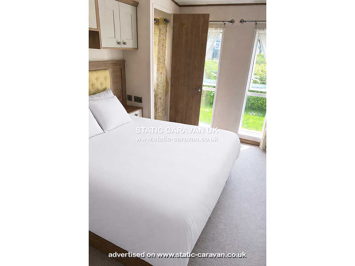 Caravan for hire Chewton Meadow at Hoburne Naish, New Milton, Hampshire