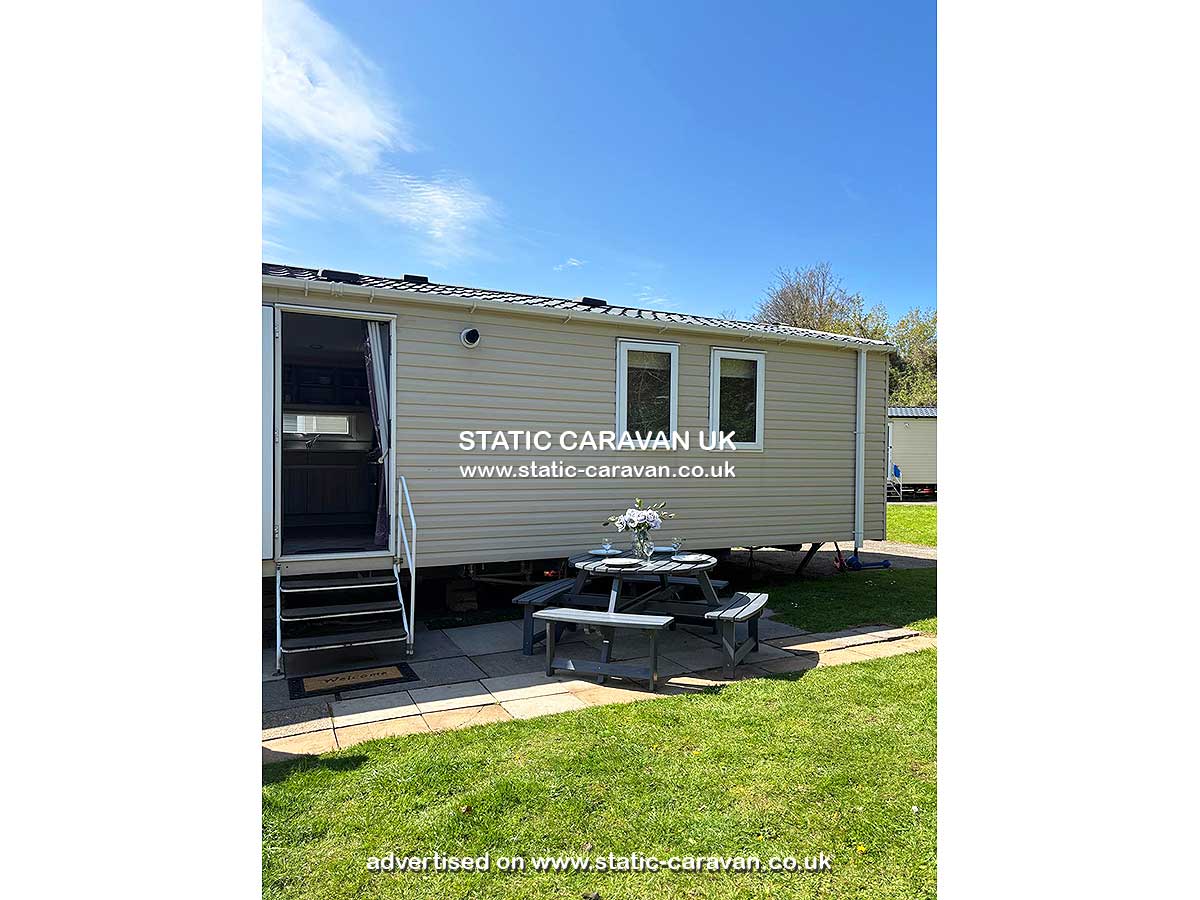 Caravan for hire 3 Giltar Court at Kiln Park, Tenby, Pembrokeshire, South Wales