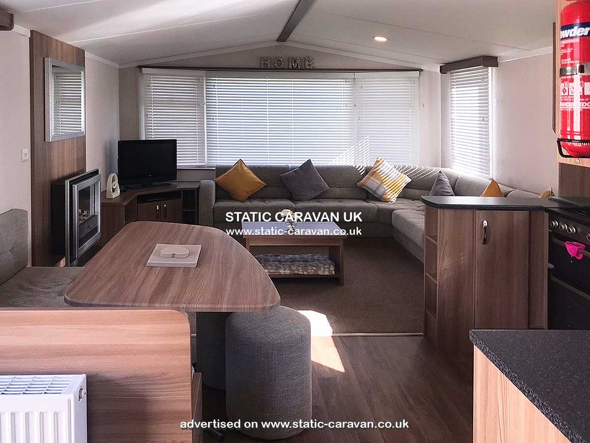 Caravan for hire Skomer 43 at Kiln Park, Tenby, Pembrokeshire, South Wales