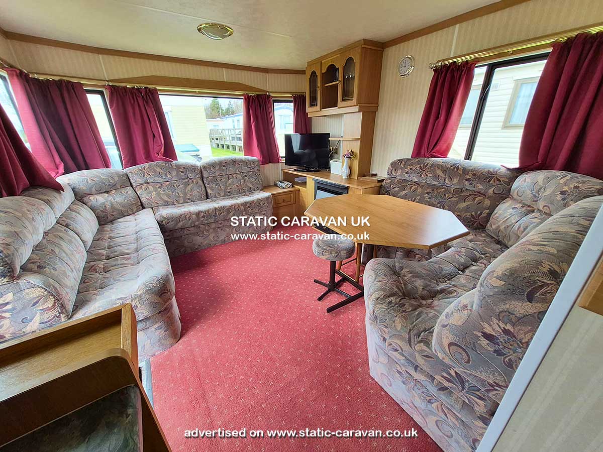 Caravan holiday rental R2 at Lowfield Farm, Filey, Scarborough, North Yorkshire