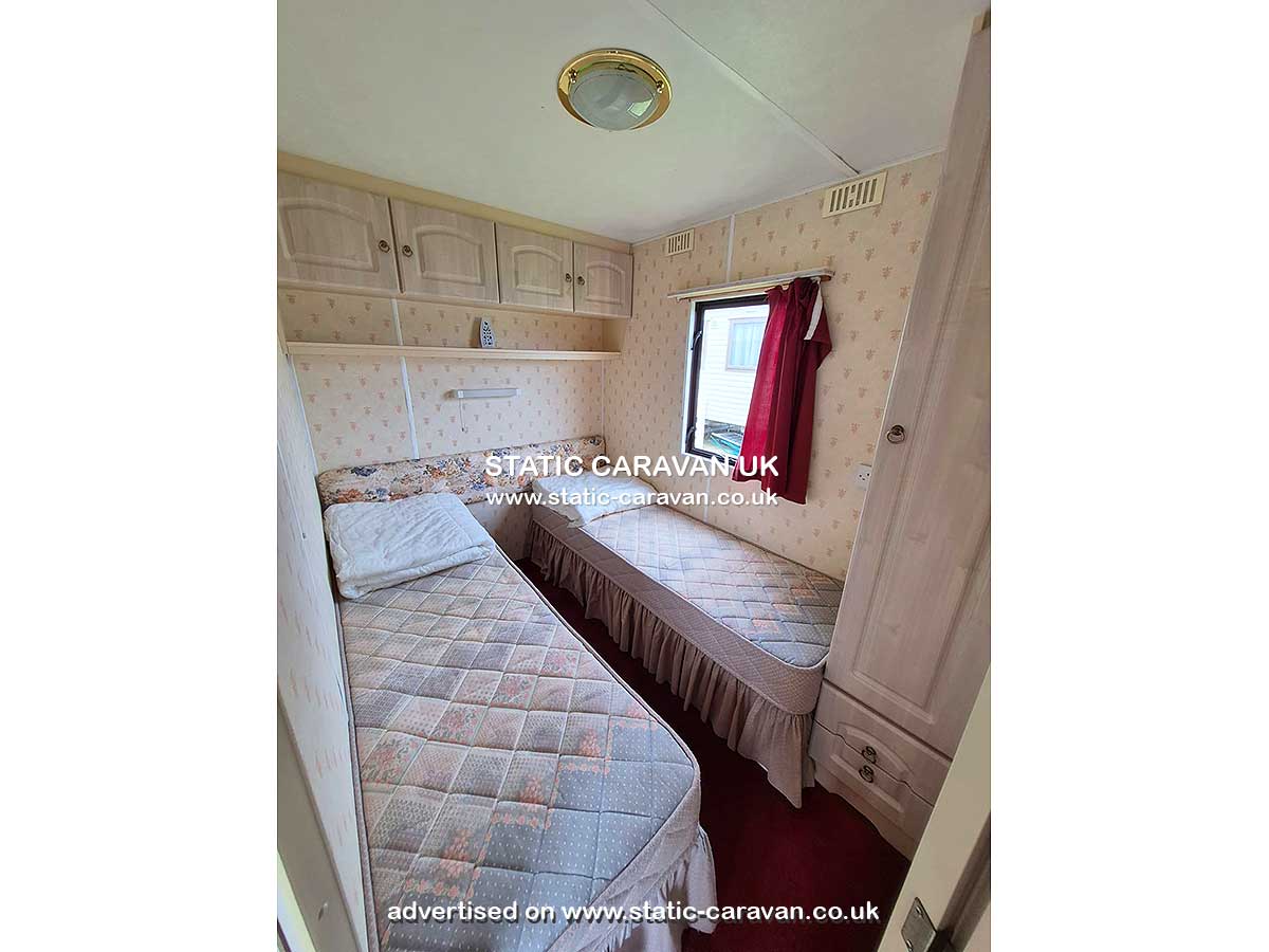 Caravan for hire R2 at Lowfield Farm, Filey, Scarborough, North Yorkshire