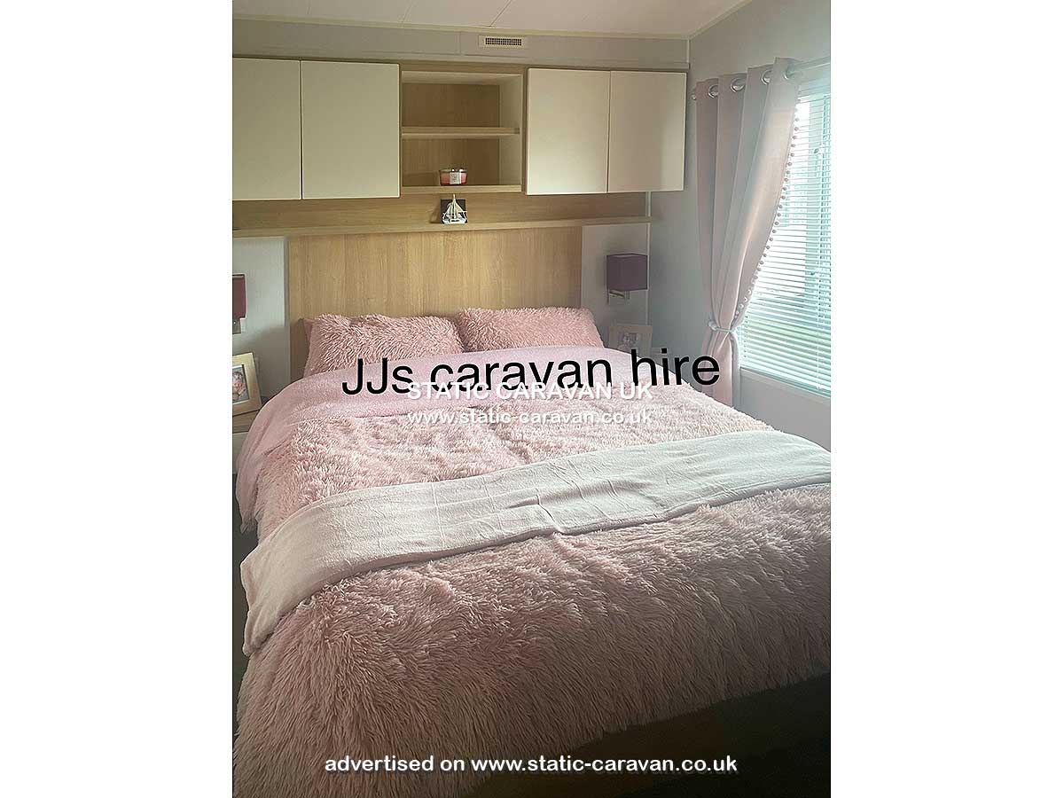 Caravan for hire Snowdon Summit at Lyons Sunnysands, Tal-y-bont, Barmouth, Gwynedd, West Wales