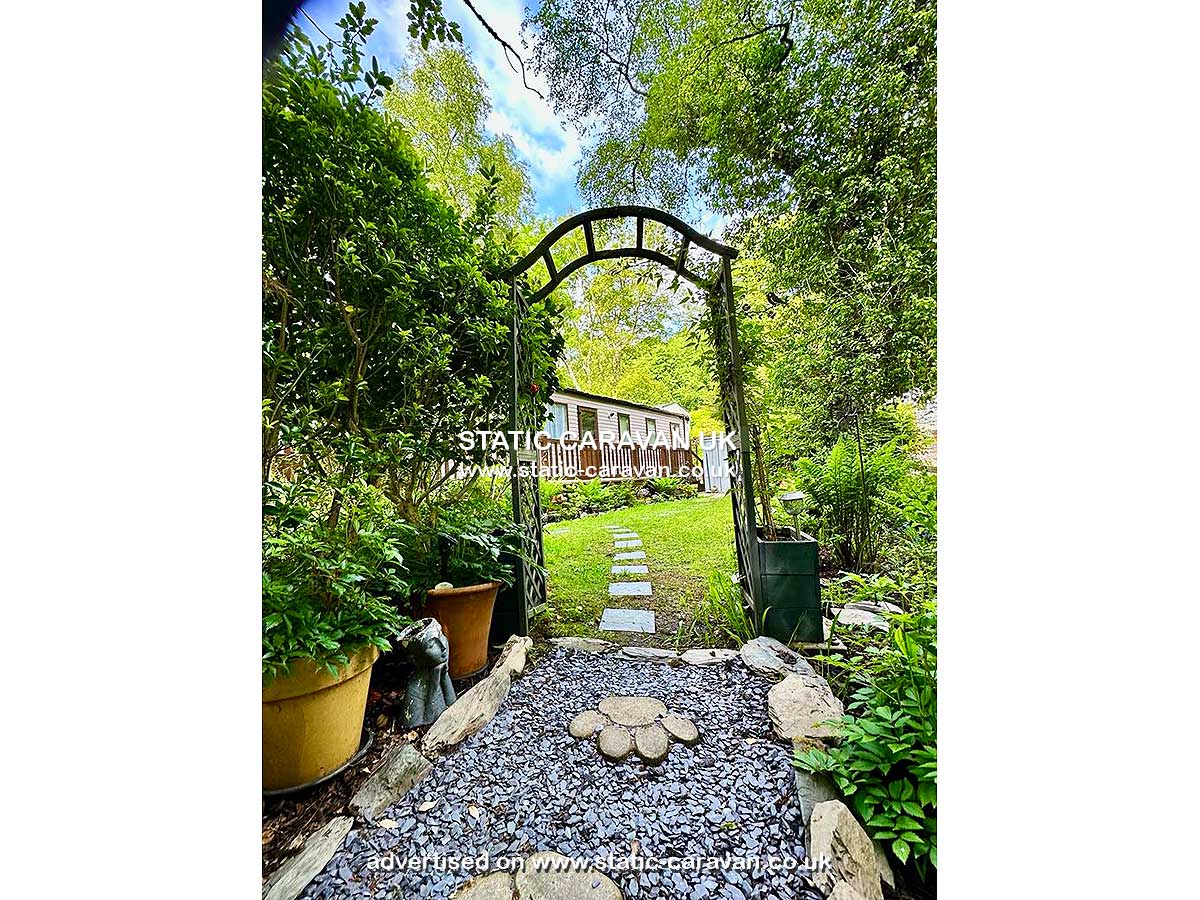 Caravan for hire Squirrels Retreat at Aberdunant Hall, Porthmadog, Gwynedd, North Wales