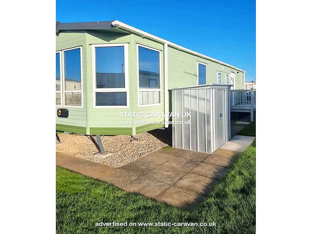 Caravan holiday rental Golden Beaches at Golden Anchor, Chapel St Leonards, Skegness, Lincolnshire