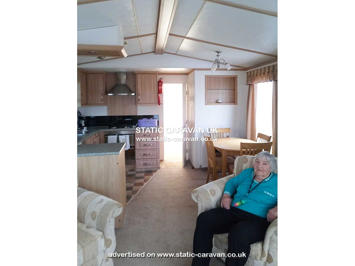 Caravan for hire Golden Beaches at Golden Anchor, Chapel St Leonards, Skegness, Lincolnshire