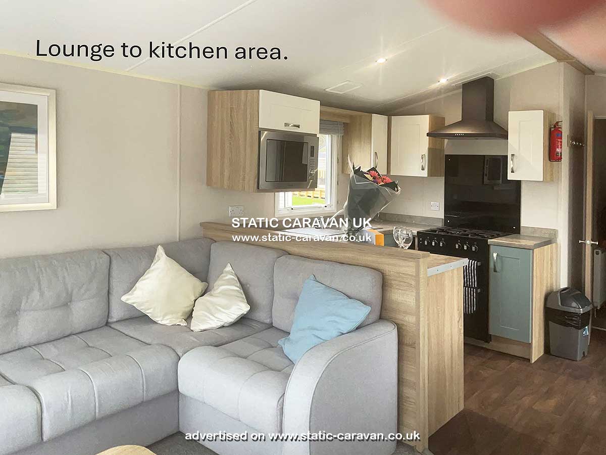 Caravan for hire The Pines 25 at Whitecliff Bay, Bembridge, Isle of Wight